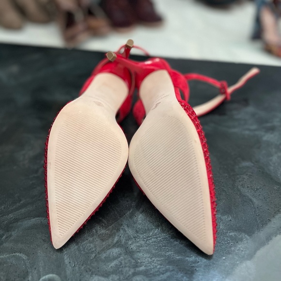 Antonio Melani Red Mesh Sparkle size 8 - Picture 3 of 4